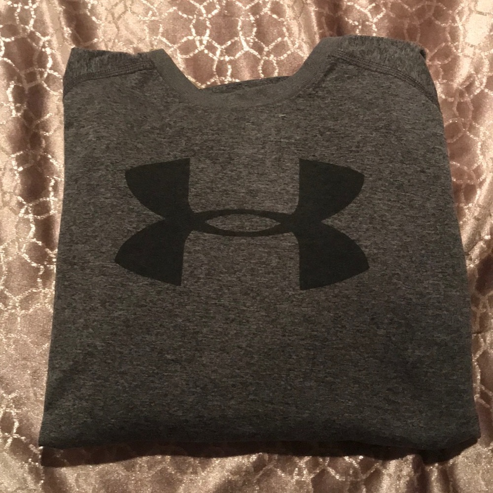 Large Grey UnderArmour Long Sleeve
